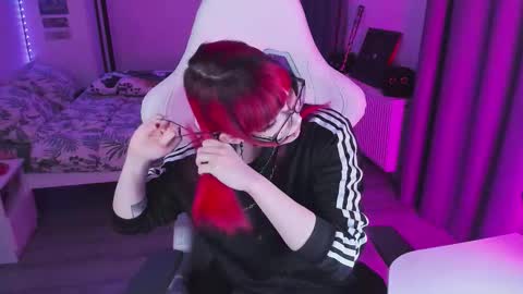 Yumi 3 online show from 02-02-26, 07:12