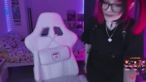 Yumi 3 online show from 02-14-26, 10:06