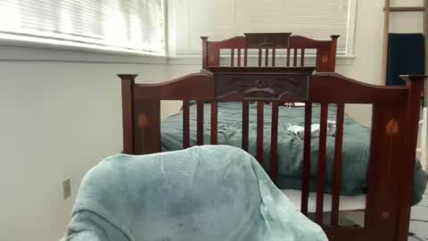 Snapshot of yumiandwolf chatting on 11-05-25, 07:36 yumiandwolf online show from 11-05-25, 07:36