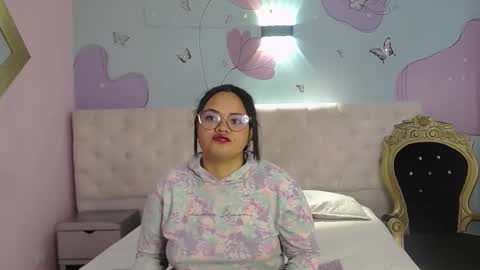 YumiViolet online show from 02-04-26, 07:53