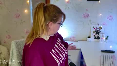 Polly online show from 12-02-25, 02:12