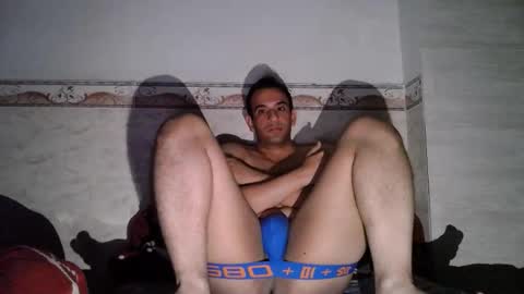 Snapshot of yummerboy chatting on 12-22-25, 02:19 yummerboy online show from 12-22-25, 02:19