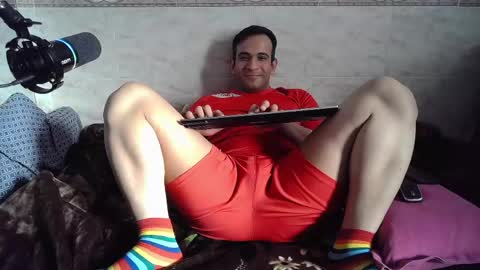 Snapshot of yummerboy chatting on 02-28-26, 04:13 yummerboy online show from 02-28-26, 04:13