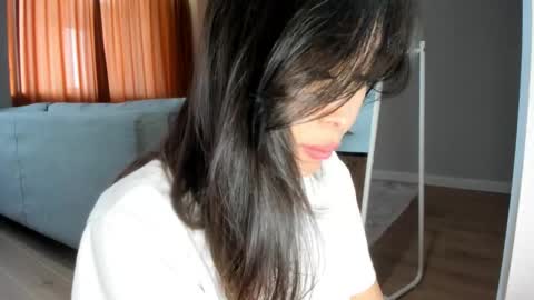 Yumi online show from 12-26-24, 06:52