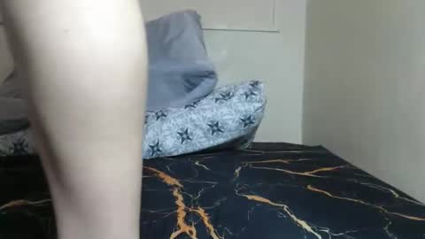 yummy72747 online show from 04-22-26, 09:44