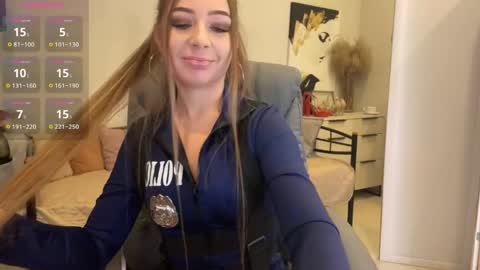 Snapshot of yummy_jane_ chatting on 04-10-26, 01:22 Yummy Jane online show from 04-10-26, 01:22
