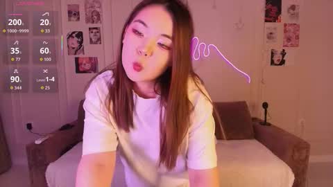 Yumi online show from 11-22-25, 10:09