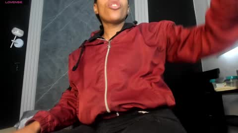 Yummyduo online show from 01-05-25, 01:58