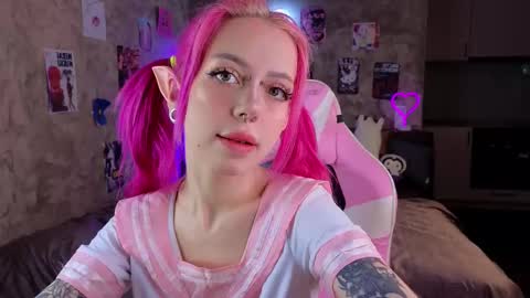 Lisa online show from 02-23-25, 07:49