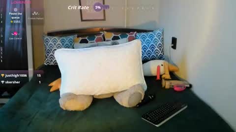 Snapshot of yummyqueen1 chatting on 06-06-26, 02:27 KIM online show from 06-06-26, 02:27