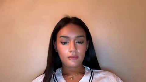 Snapshot of yummyrenalyn chatting on 06-02-26, 08:05 Goddes Renalyn online show from 06-02-26, 08:05