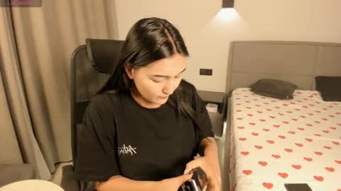 Snapshot of yunamini chatting on 11-06-25, 07:15 Yuna online show from 11-06-25, 07:15