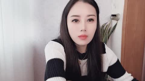 Snapshot of yuner0715 chatting on 10-17-25, 03:20 YunEr online show from 10-17-25, 03:20