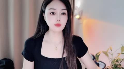 Snapshot of yuner0715 chatting on 05-04-26, 02:51 YunEr online show from 05-04-26, 02:51