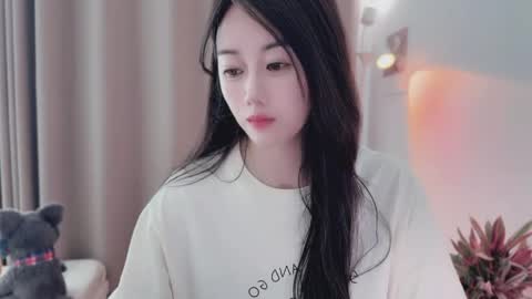 Snapshot of yuner0715 chatting on 05-10-26, 04:06 YunEr online show from 05-10-26, 04:06