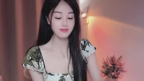 Snapshot of yuner0715 chatting on 05-14-26, 04:19 YunEr online show from 05-14-26, 04:19