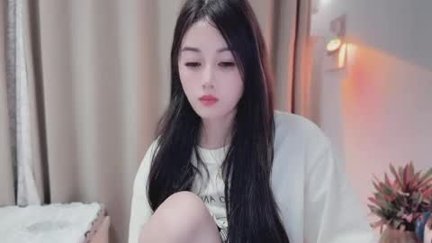 Snapshot of yuner0715 chatting on 05-19-26, 02:34 YunEr online show from 05-19-26, 02:34