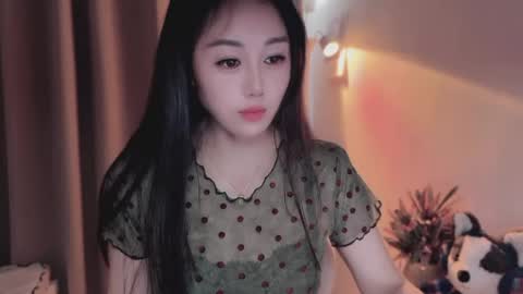 Snapshot of yuner0715 chatting on 05-27-26, 02:41 YunEr online show from 05-27-26, 02:41