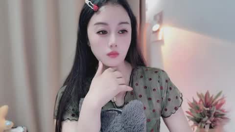 Snapshot of yuner0715 chatting on 05-27-26, 02:47 YunEr online show from 05-27-26, 02:47