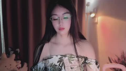 Snapshot of yuner0715 chatting on 06-06-26, 03:00 YunEr online show from 06-06-26, 03:00