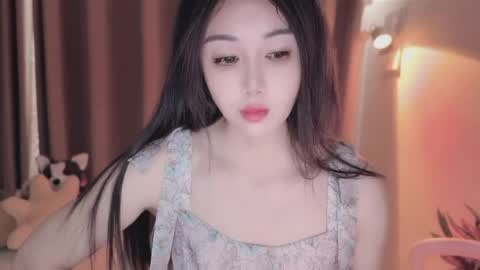 Snapshot of yuner0715 chatting on 06-08-26, 02:34 YunEr online show from 06-08-26, 02:34