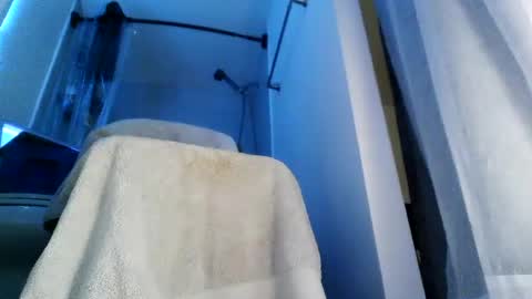 Snapshot of yung3587 chatting on 12-11-24, 07:57 yung3587 online show from 12-11-24, 07:57