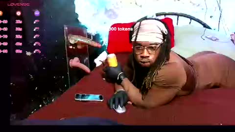 Snapshot of yungbbcbro chatting on 01-27-25, 08:51 Octavian online show from 01-27-25, 08:51