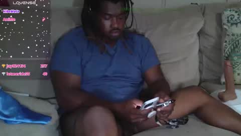 Snapshot of yungbbcbro chatting on 05-12-26, 06:21 Octavian online show from 05-12-26, 06:21