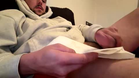 Snapshot of yungcockk444 chatting on 11-03-25, 05:47 hungggg online show from 11-03-25, 05:47