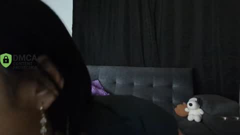 Snapshot of yungelitamor_ chatting on 05-12-26, 04:53 ELITA online show from 05-12-26, 04:53