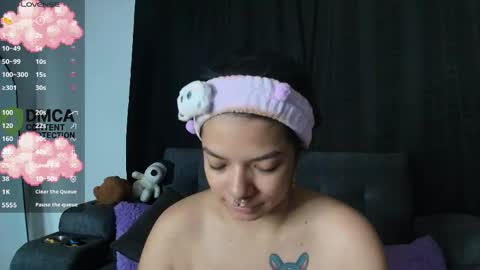 Snapshot of yungelitamor_ chatting on 05-26-26, 04:52 ELITA online show from 05-26-26, 04:52