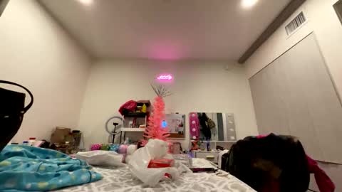 BbyTSSLut online show from 11-10-25, 02:21