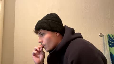 Snapshot of yungstudbev chatting on 12-22-24, 11:20 yungstudbev online show from 12-22-24, 11:20