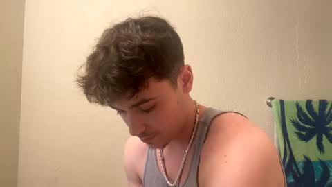 Snapshot of yungstudbev chatting on 12-29-24, 04:27 yungstudbev online show from 12-29-24, 04:27