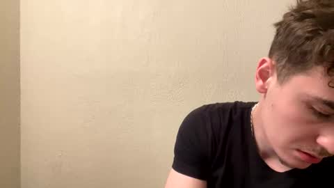 Snapshot of yungstudbev chatting on 01-02-25, 04:20 yungstudbev online show from 01-02-25, 04:20