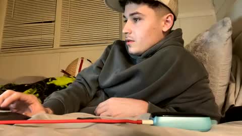 Snapshot of yungstudbev chatting on 02-19-25, 01:51 yungstudbev online show from 02-19-25, 01:51