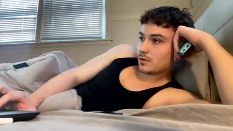 Snapshot of yungstudbev chatting on 02-25-25, 09:24 yungstudbev online show from 02-25-25, 09:24