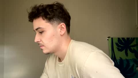 Snapshot of yungstudbev chatting on 03-01-25, 08:42 yungstudbev online show from 03-01-25, 08:42