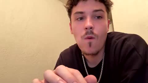 Snapshot of yungstudbev chatting on 09-18-25, 12:12 yungstudbev online show from 09-18-25, 12:12