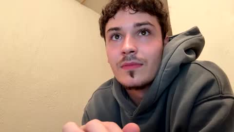 Snapshot of yungstudbev chatting on 09-26-25, 03:54 yungstudbev online show from 09-26-25, 03:54