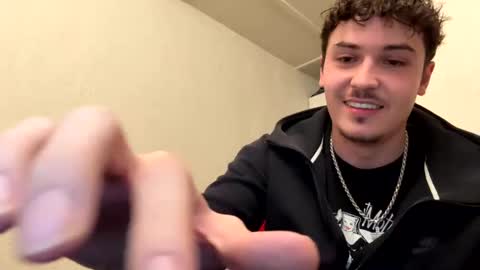 Snapshot of yungstudbev chatting on 10-13-25, 05:18 yungstudbev online show from 10-13-25, 05:18