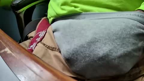 Snapshot of yuppers1234 chatting on 10-17-25, 06:10 yuppers1234 online show from 10-17-25, 06:10