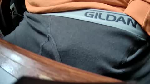 Snapshot of yuppers1234 chatting on 10-23-25, 05:44 yuppers1234 online show from 10-23-25, 05:44