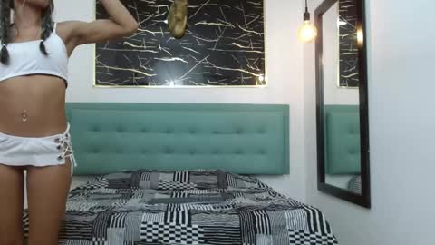  yuri queen  online show from 04-27-26, 07:45