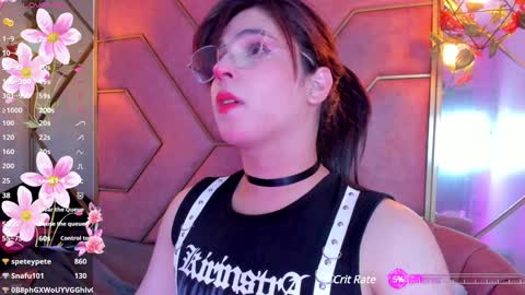 Snapshot of yuri_stars chatting on 12-29-24, 04:38 Yuri Stars online show from 12-29-24, 04:38