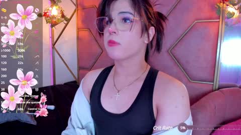 Snapshot of yuri_stars chatting on 01-17-25, 04:15 Yuri Stars online show from 01-17-25, 04:15