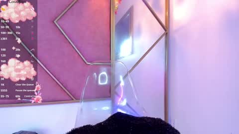 Snapshot of yuri_stars chatting on 03-10-25, 06:23 Yuri Stars online show from 03-10-25, 06:23