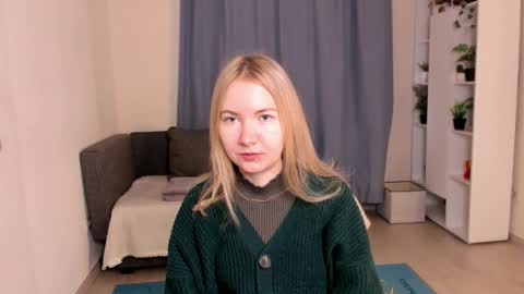 Alesia online show from 11-17-25, 07:14