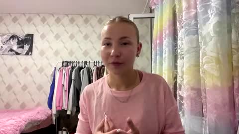 Emma online show from 07-25-26, 07:00