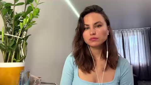 Emma online show from 07-28-26, 07:15